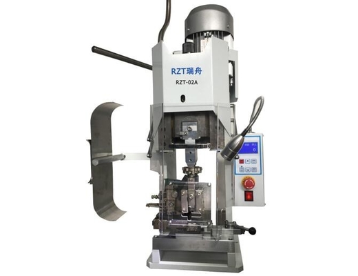 Grote Capaciteit Eind het Plooien Machine Gemakkelijke Verrichting 600 * 300 * 600MM