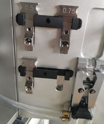 De automatische Bulkdraad Ontdoende en Plooiende Machine 550 van de Buis pre-Isolatie * van 350 * 405MM